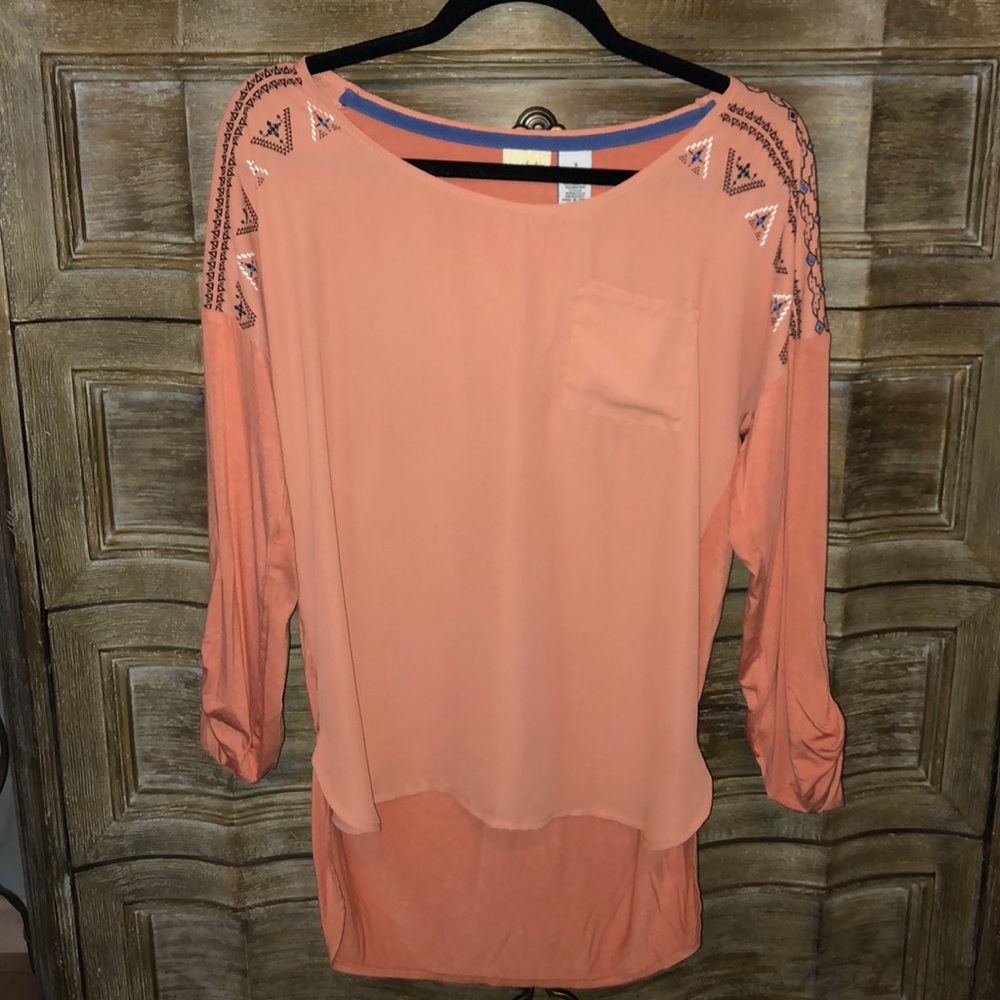 Long sleeve top